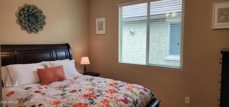 Via Del Sol Guest Bedroom