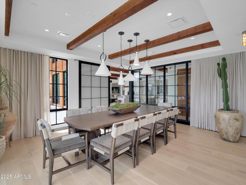 Clubhouse dining