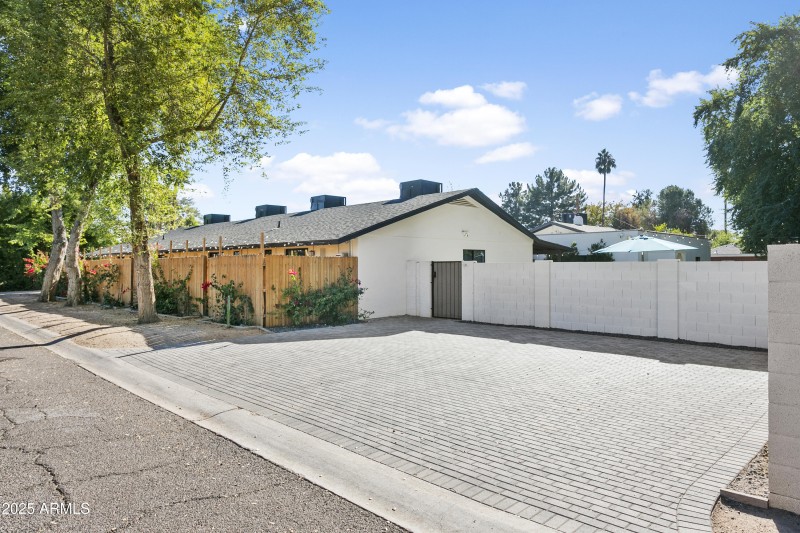3139N40th002