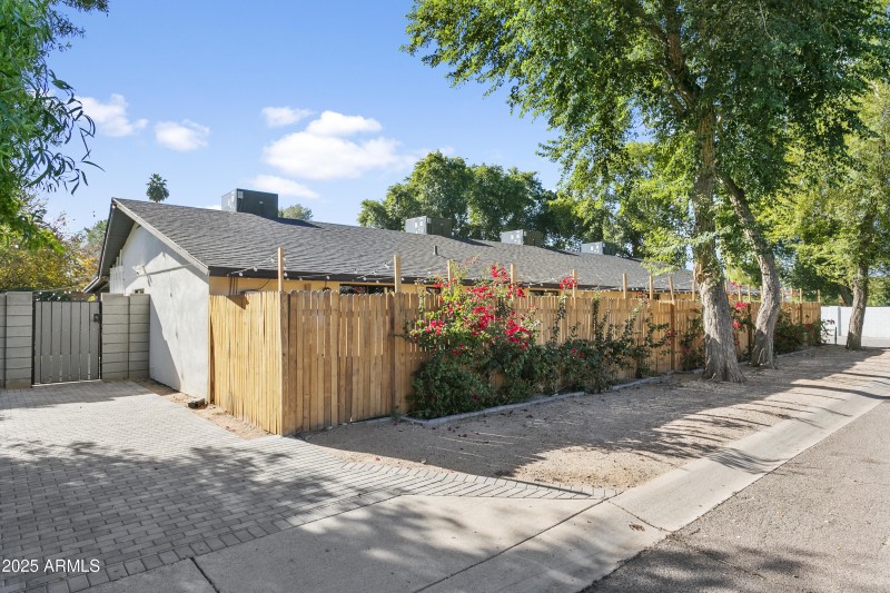 3139N40th001