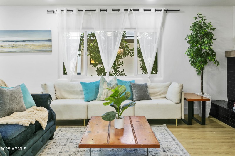 3139N40th049