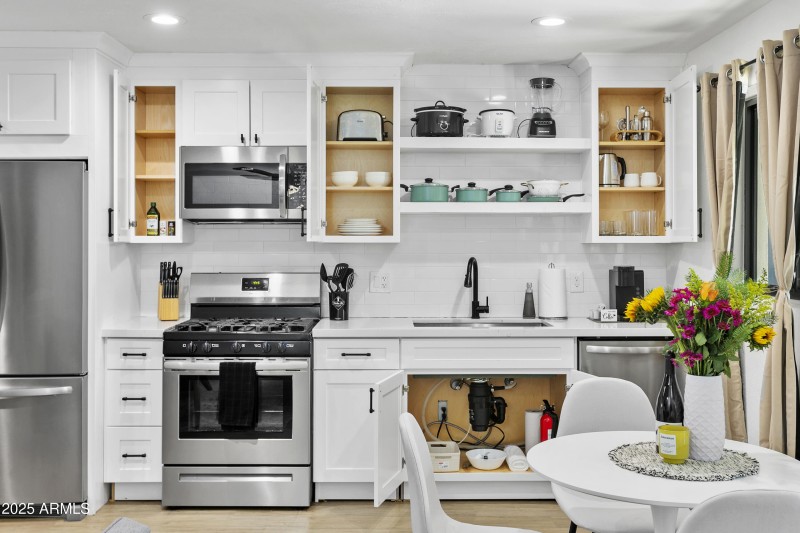 3139N40th106