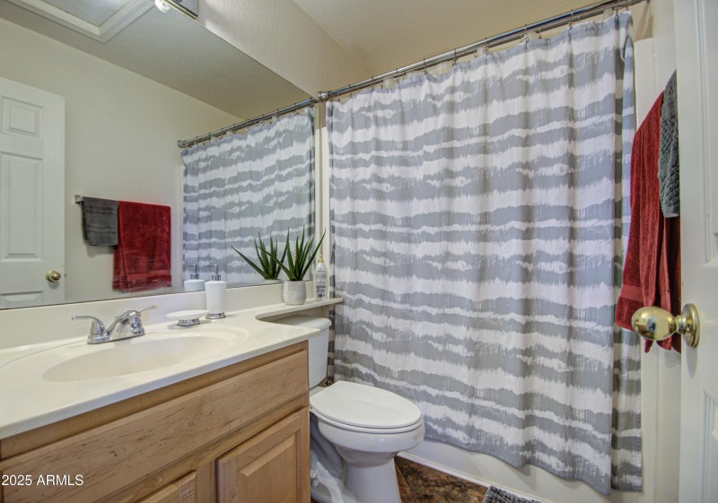 Bathroom 2-pic 2 - AZ Premier Real Esta