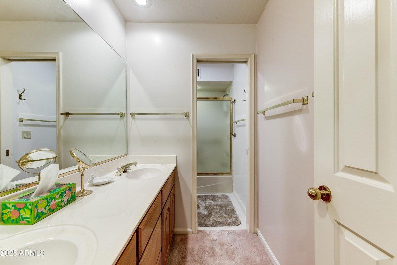 020_Guest Bathroom