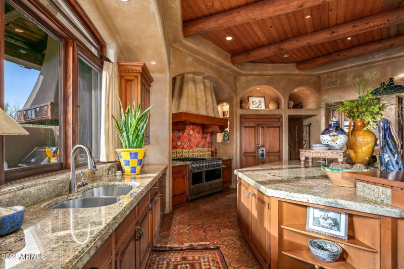 Expansive Kitchen