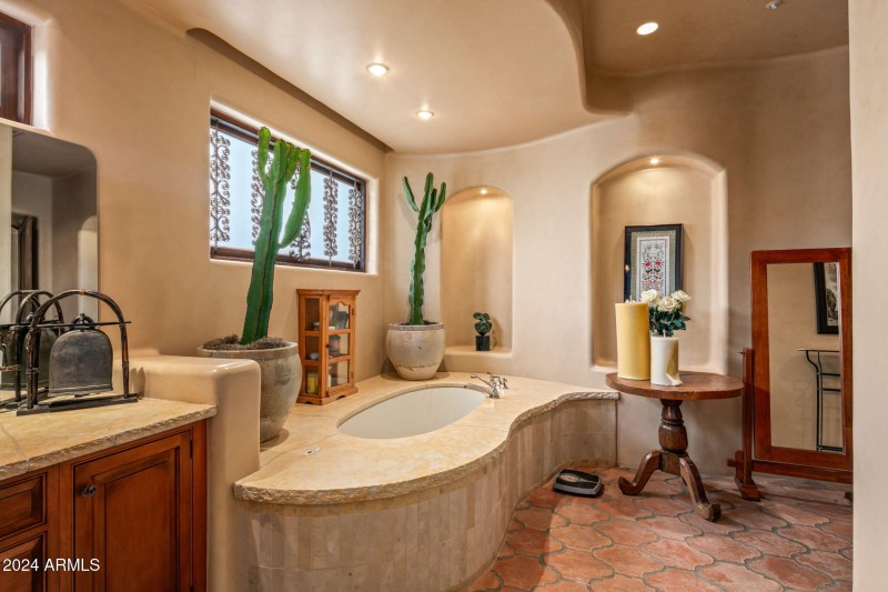 Whirlpool Tub