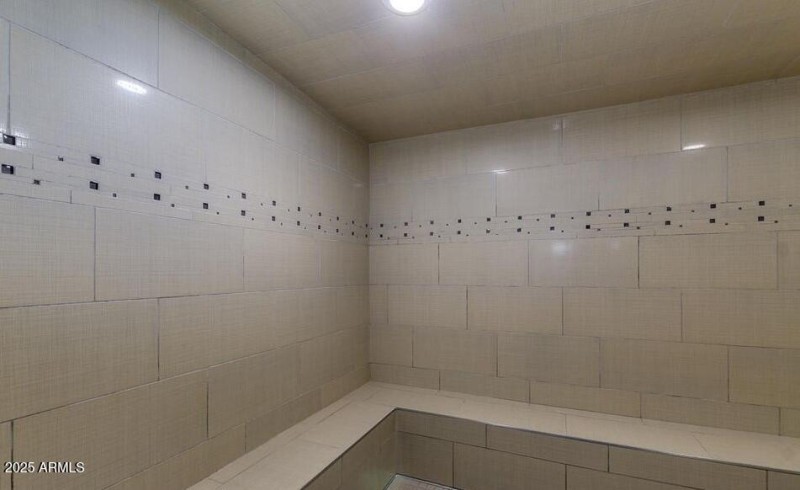 Cays Steam Room