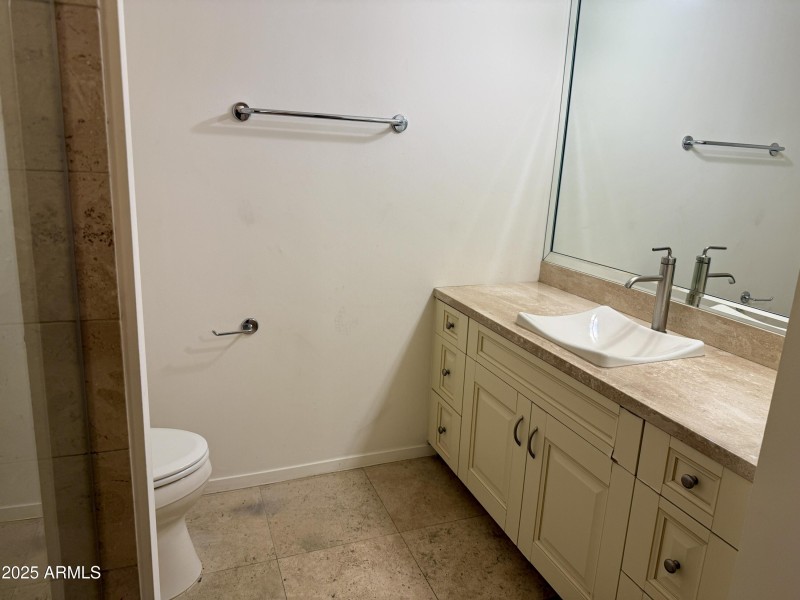 secondary bathroom