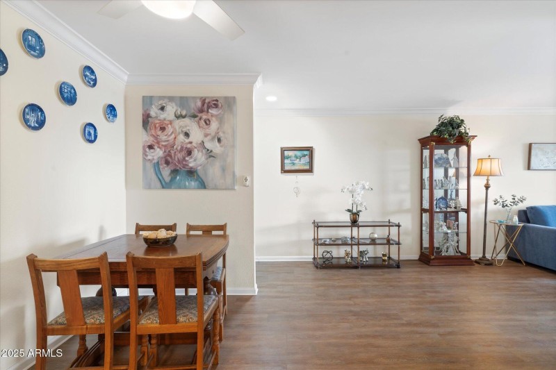 Dining /Entry