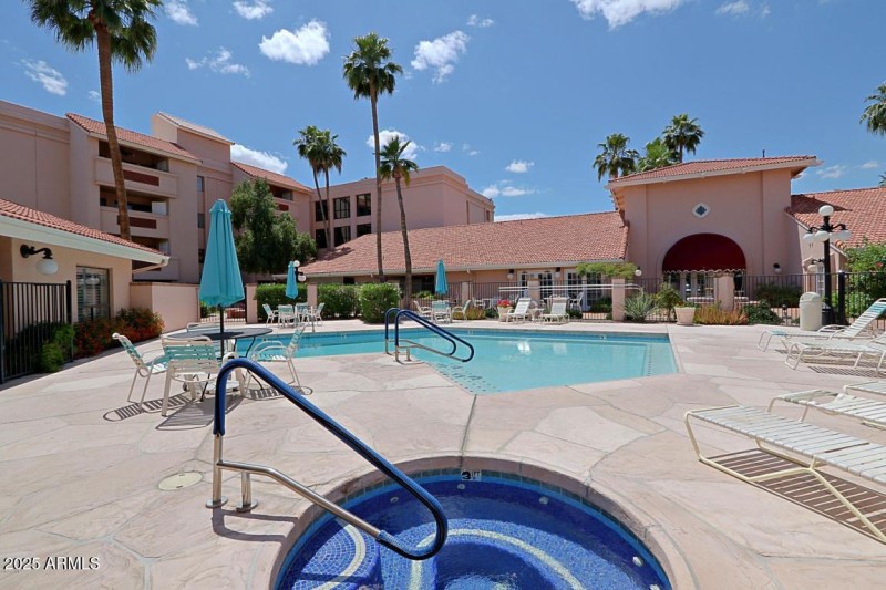 Pool/Hot Tub