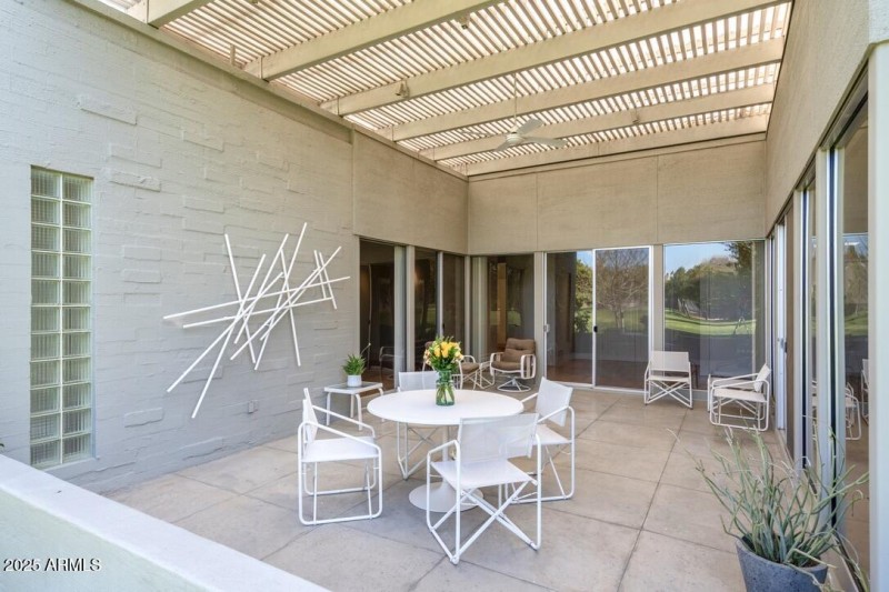 Patio 3