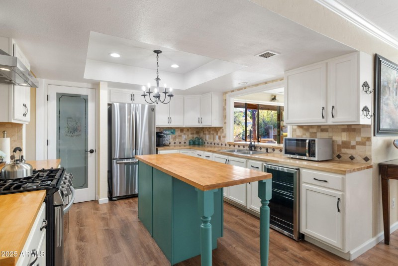 15-Kitchen (2)