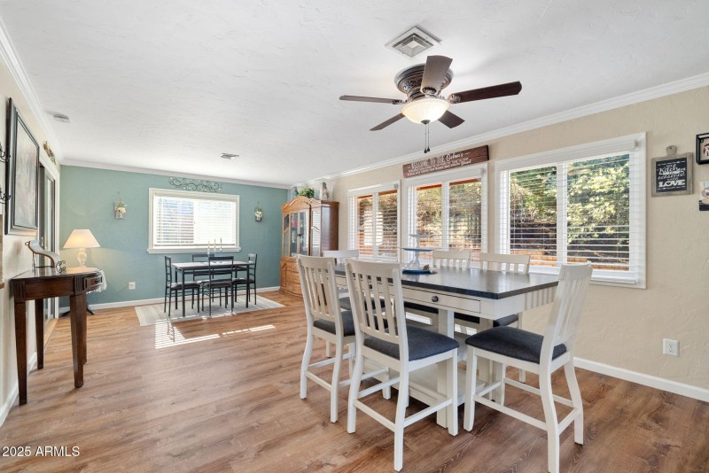 17-Breakfast Nook to Dining