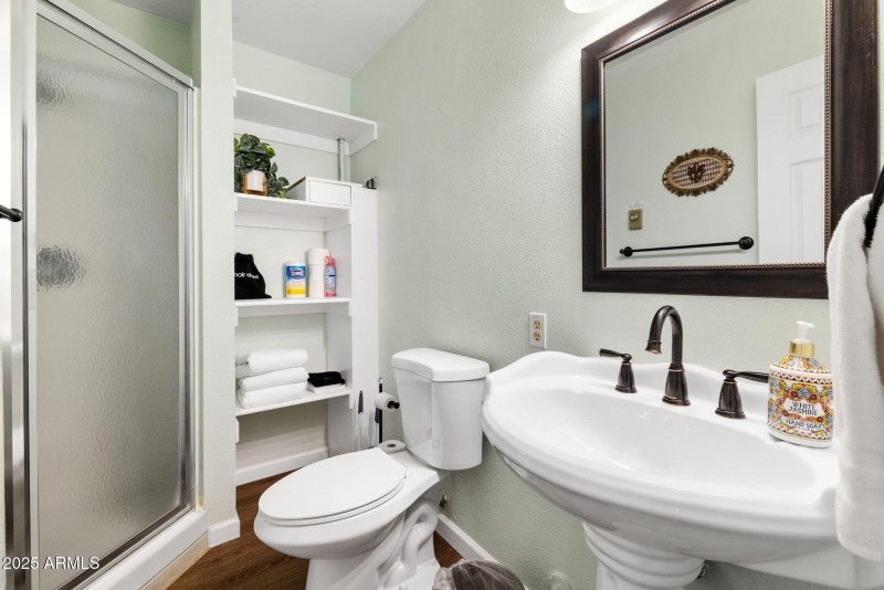 32-Bathroom 2