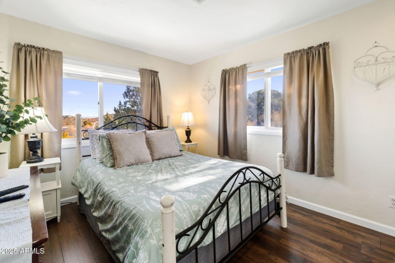 33-Bedroom 3