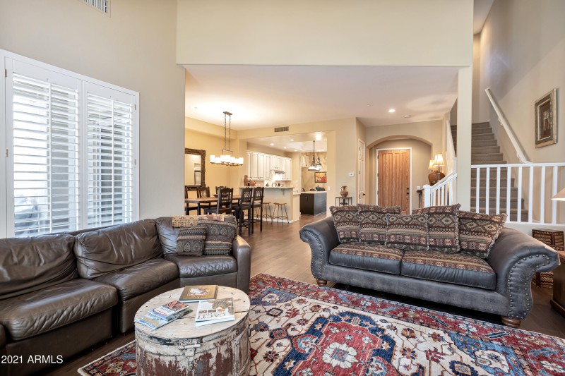 Living room with pull-out sleeper couch