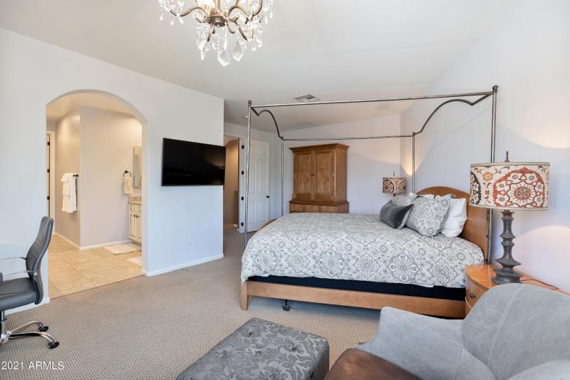 Master Bdrm with sitting and desk