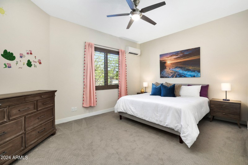 miniSplitRoomCarpet2