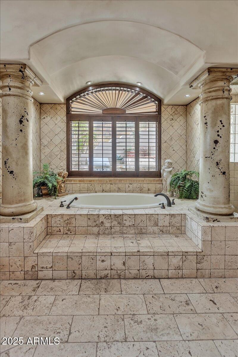 Primary Tub