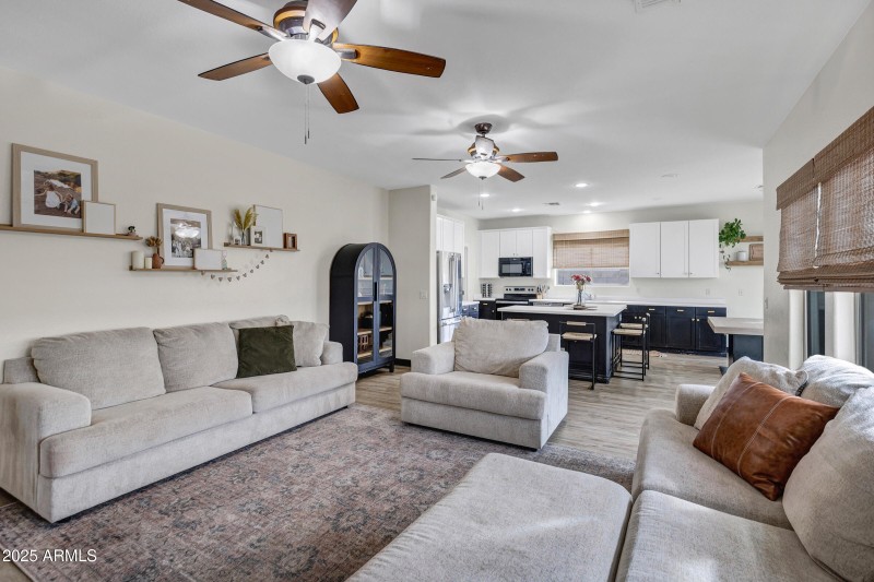 4473 E Whitehall Dr-12