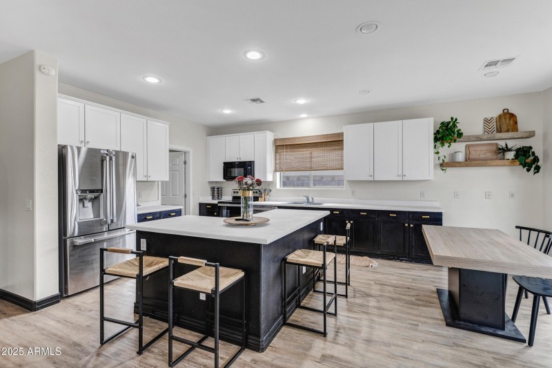 4473 E Whitehall Dr-14