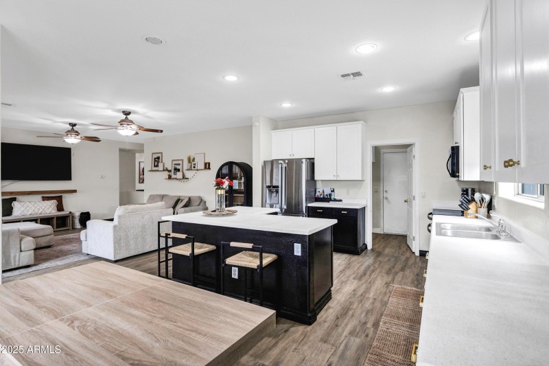 4473 E Whitehall Dr-17