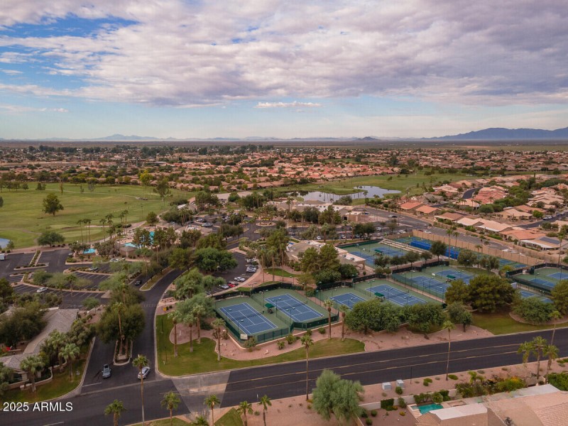 Oakwood Clubhouse Tennis-PIckleball-Pool