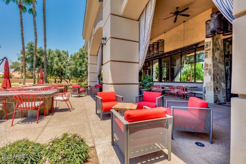 OAKWOOD PATIO 2