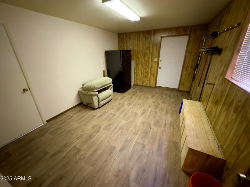 MUDROOM OFF DRIVEWAY