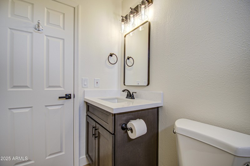 Bathroom 2-pic 2