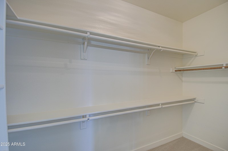 Priamry Bed Closet