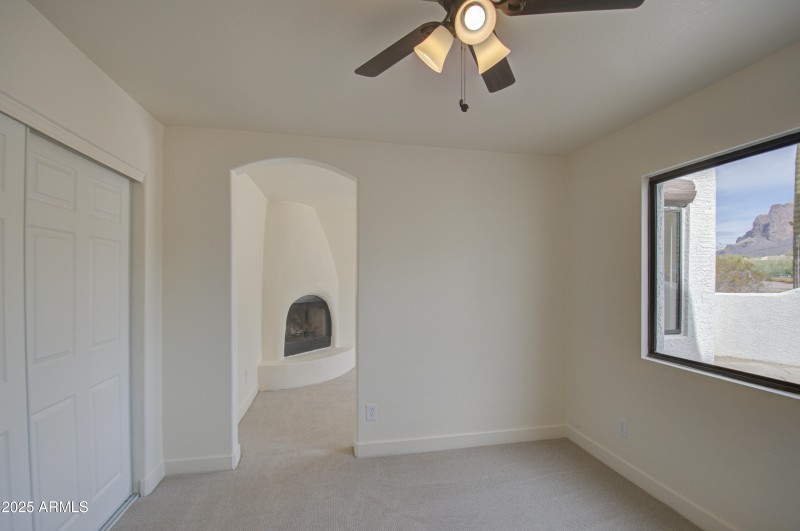 Bedroom 2-pic 2