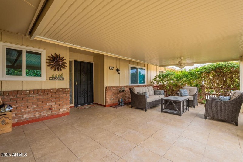 PATIO 1