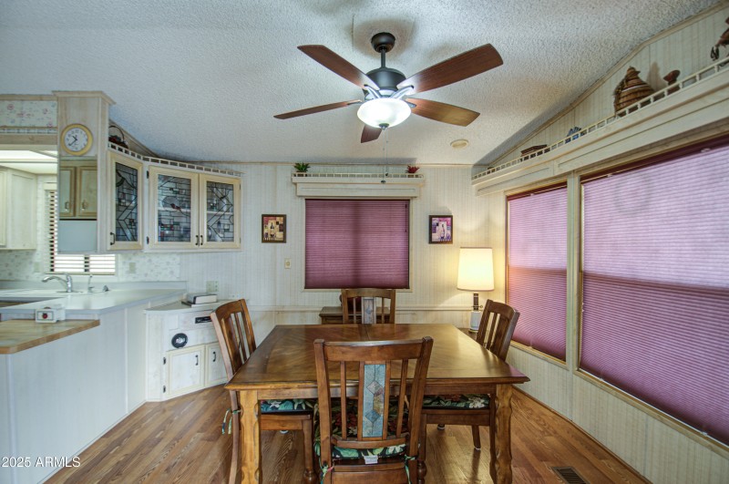 Dining Area 1