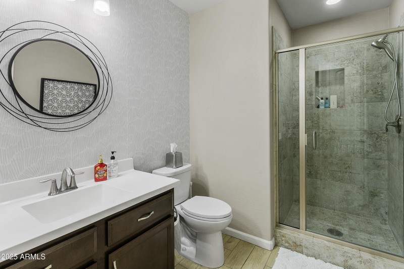 Guest Bathroom | Downstairs