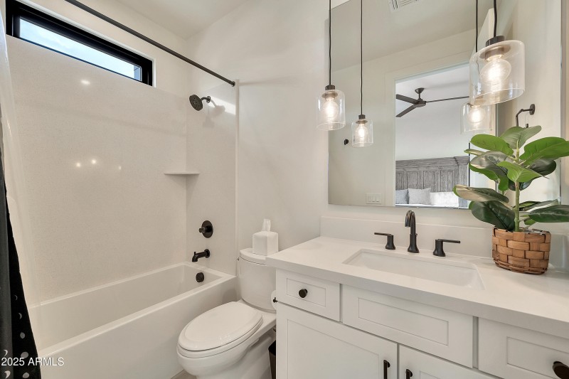 3964 E Penedes Dr-33