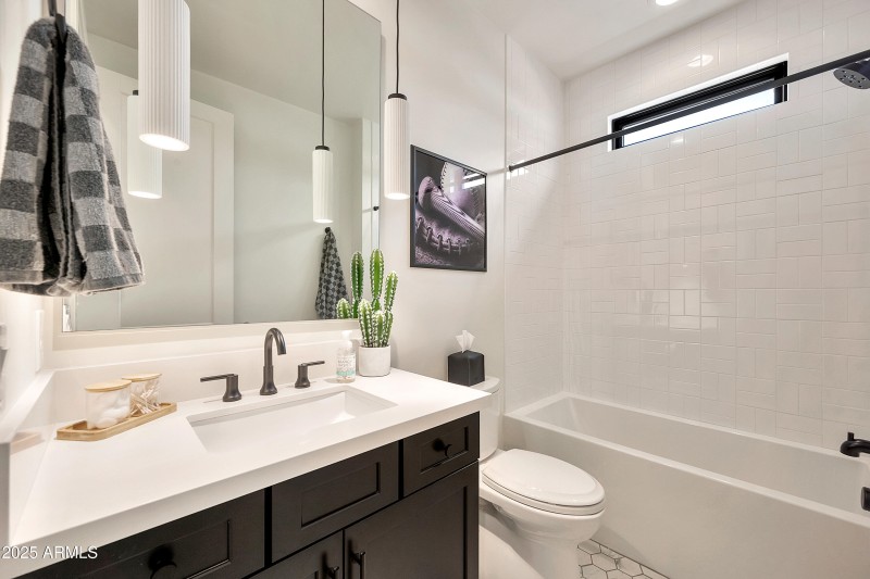 3964 E Penedes Dr-38