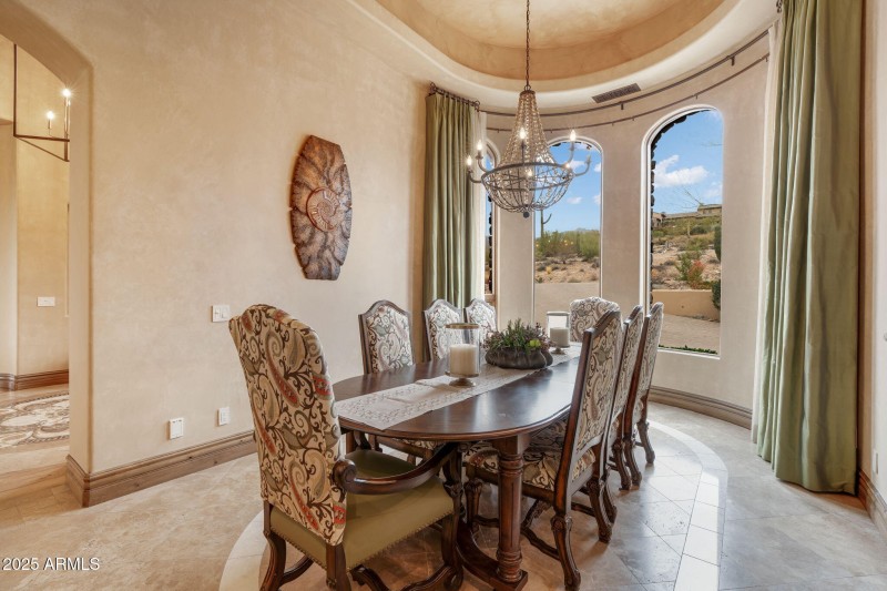 9161 E SUPERSTITION MOUNTAIN Drive