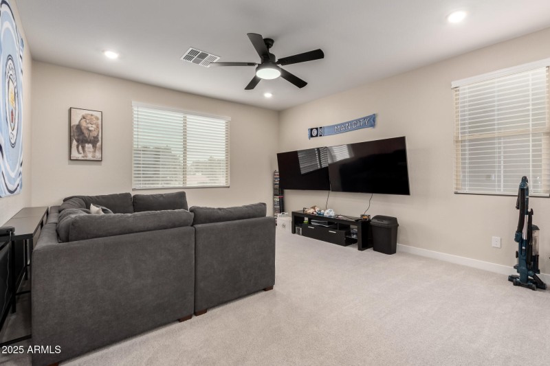 Loft 2