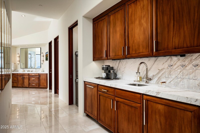 Suite kitchenette-42690 N 98th Pl -38
