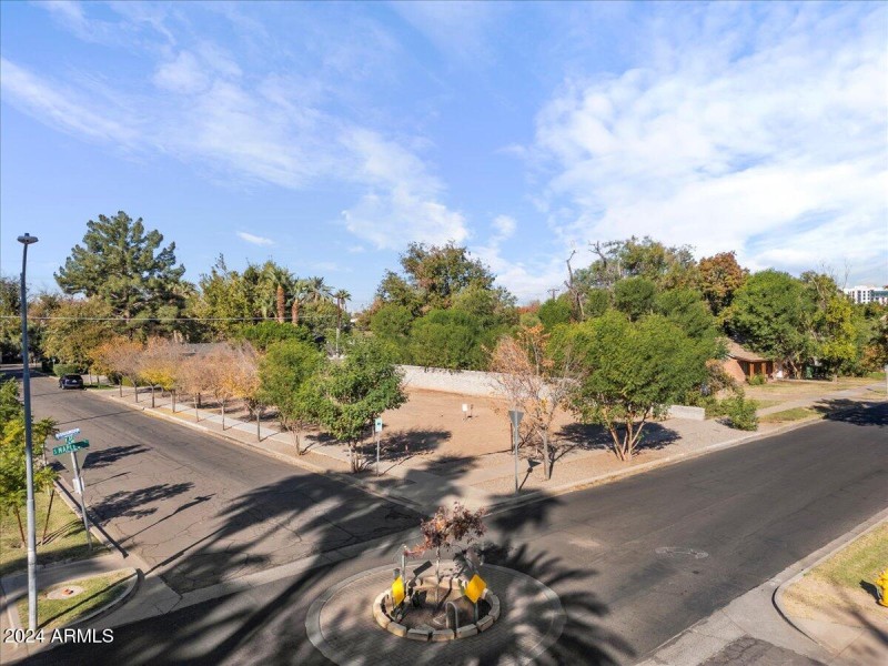07-Aerial front of property