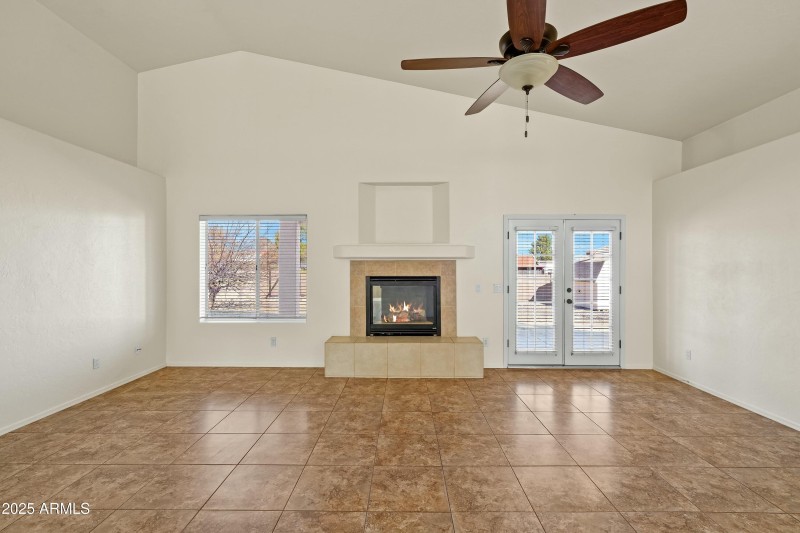 10 Interior