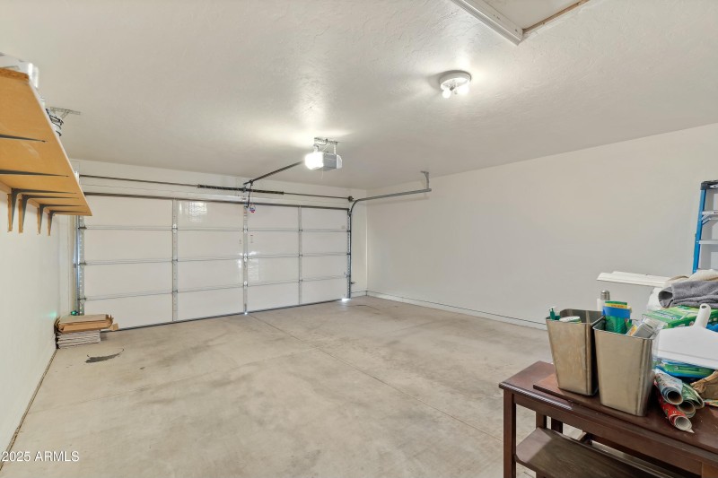 32 Garage