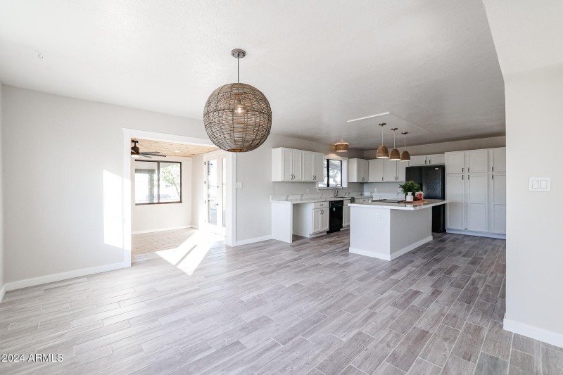 Dining Room/Sunroom