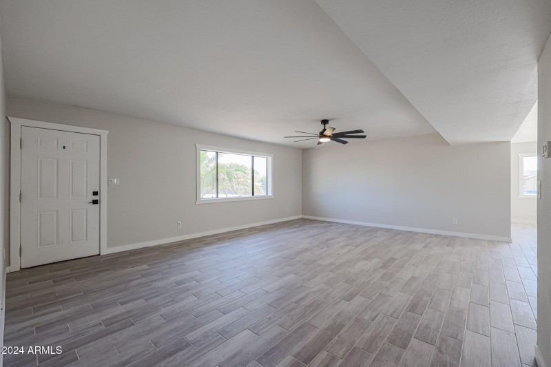 Front Entry/LR