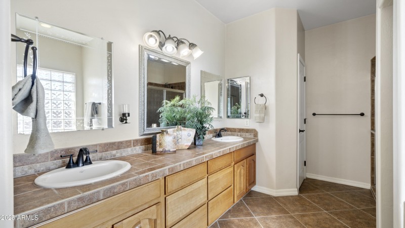 Interior - 5689 S Mir Way-14