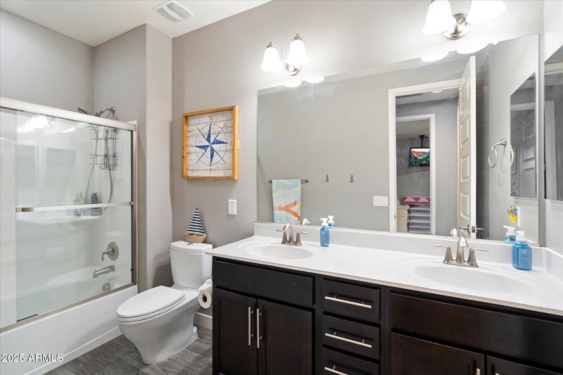 4TH BEDROOM BATHROOM