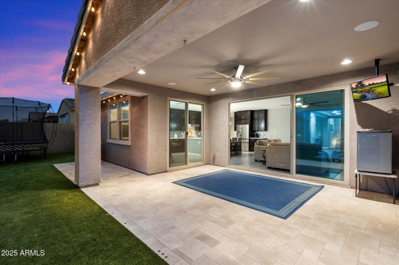 SLIDE DOOR ENTRANCES