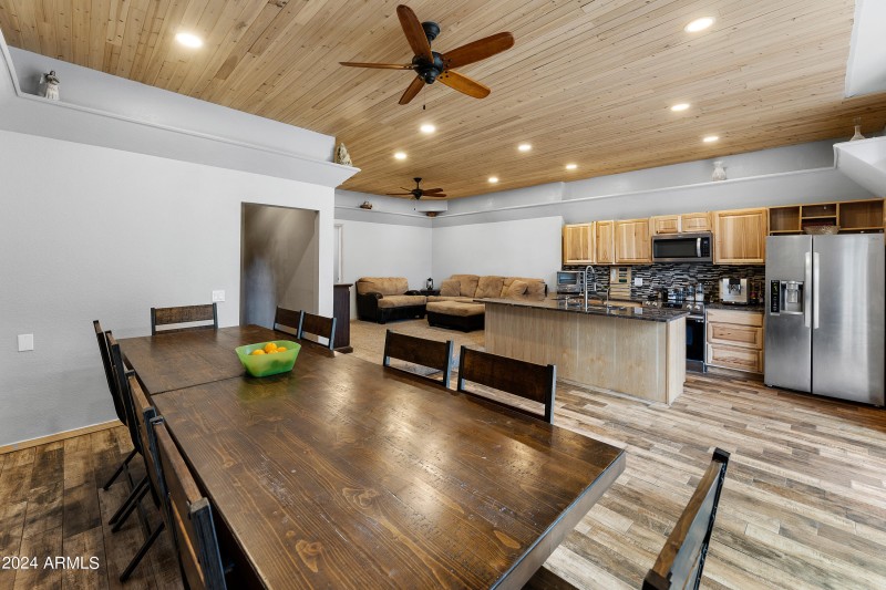011_DiningKitchen