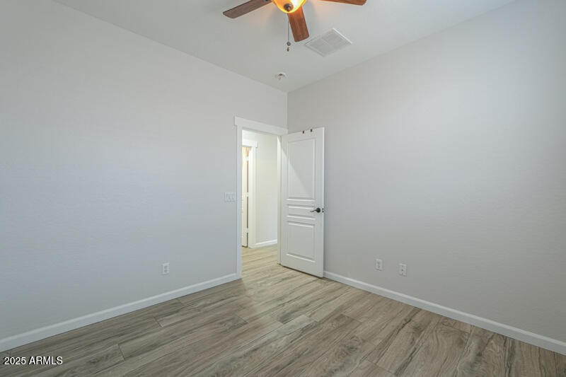 3rd BR towards entry